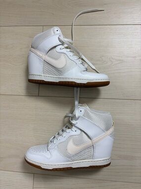 Nike Dunk Sky High Sneaker